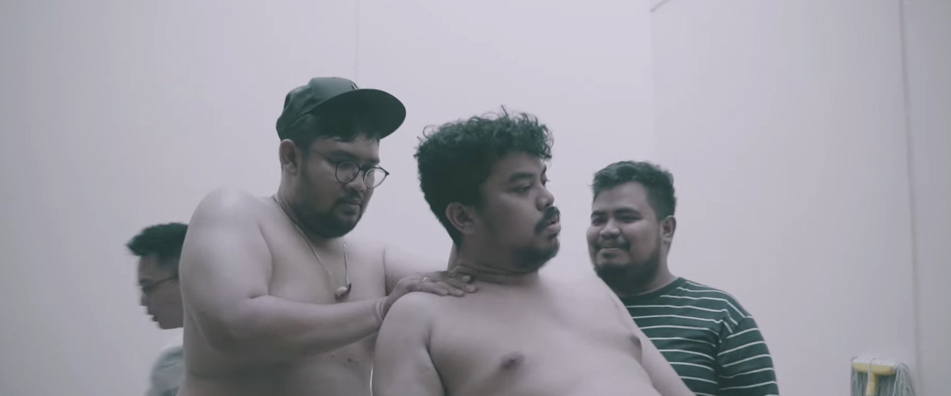 Sendok backdrop