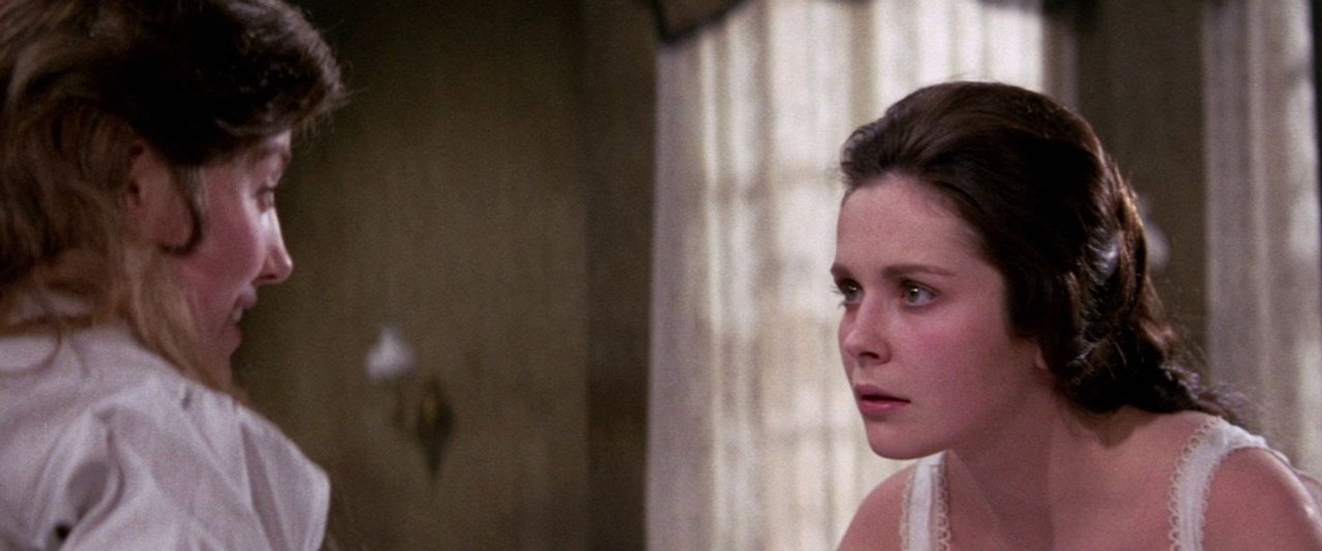 The House That Screamed backdrop