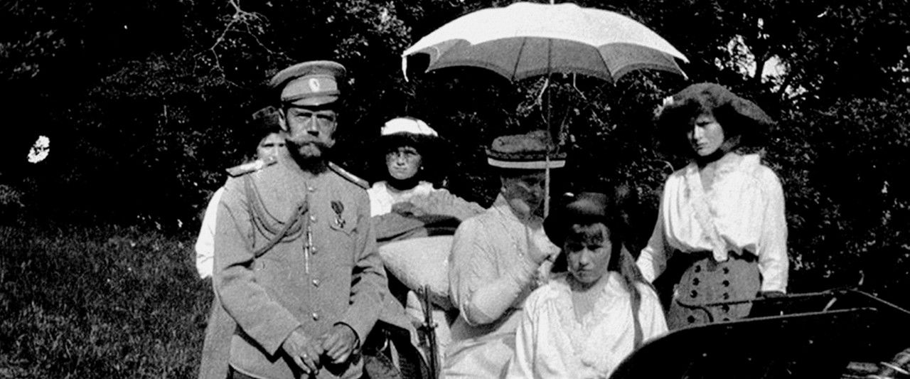 The Romanovs: Glory and Fall of the Czars backdrop