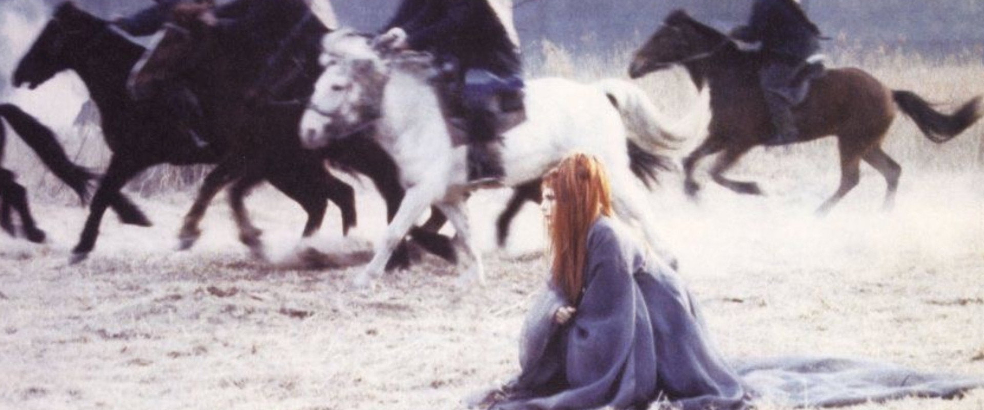 Mylène Farmer: L'âme-stram-gram backdrop