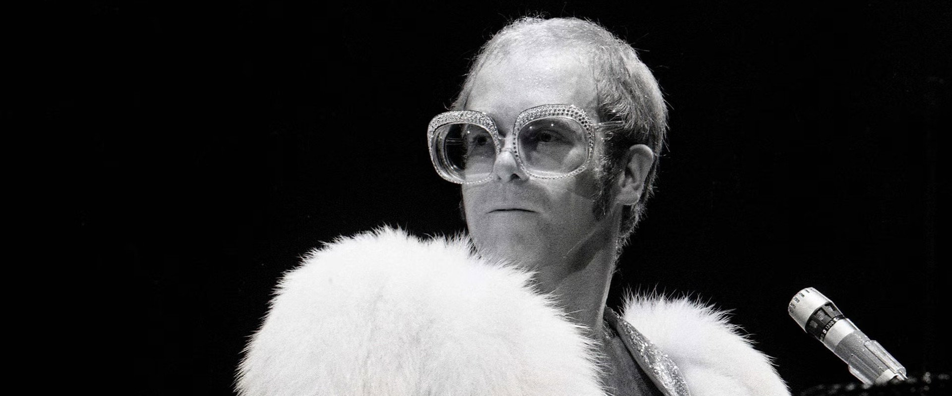 Elton John: Live at Wembley 1977 backdrop