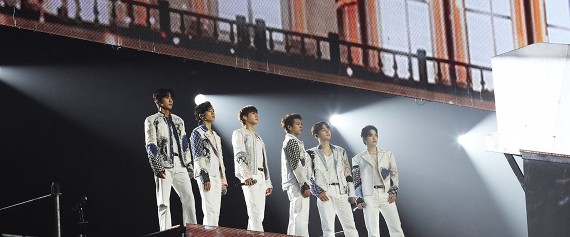 INFINITE 15TH ANNIVERSARY CONCERT 'LIMITED EDITION' THE MOVIE backdrop