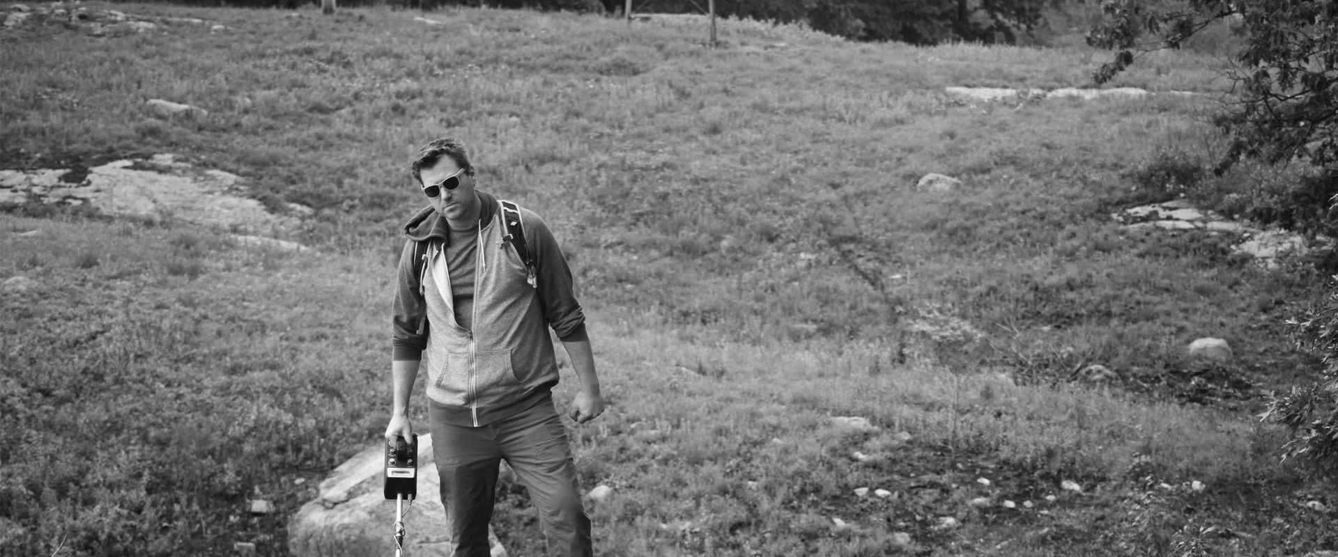 Metal Detector Maniac backdrop