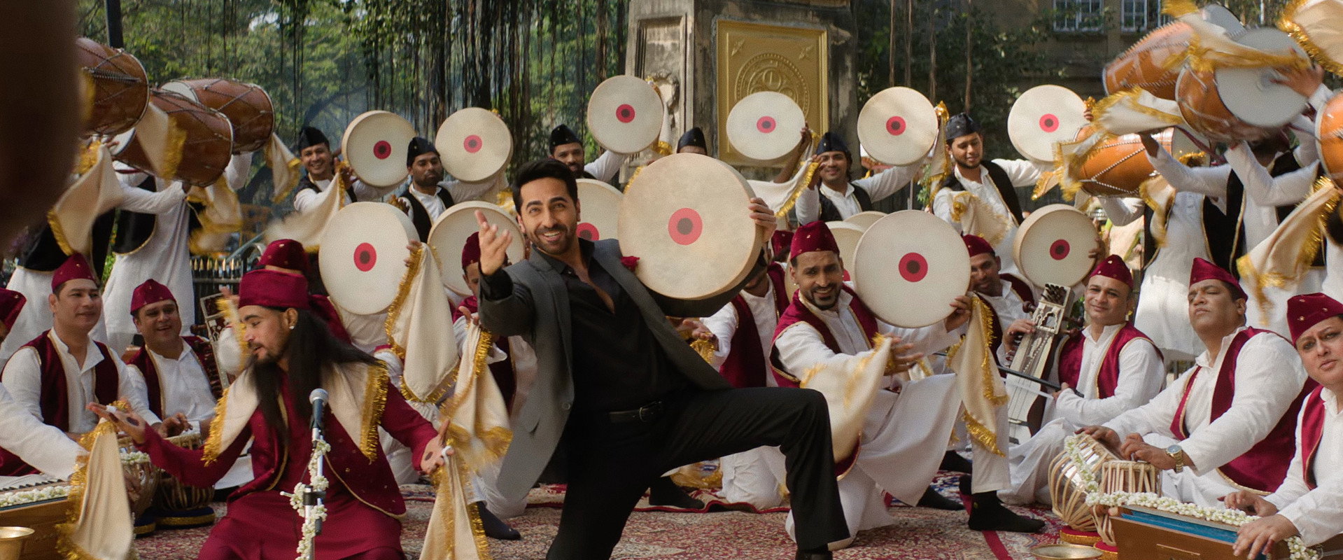Yeh Prem Mol Liya backdrop