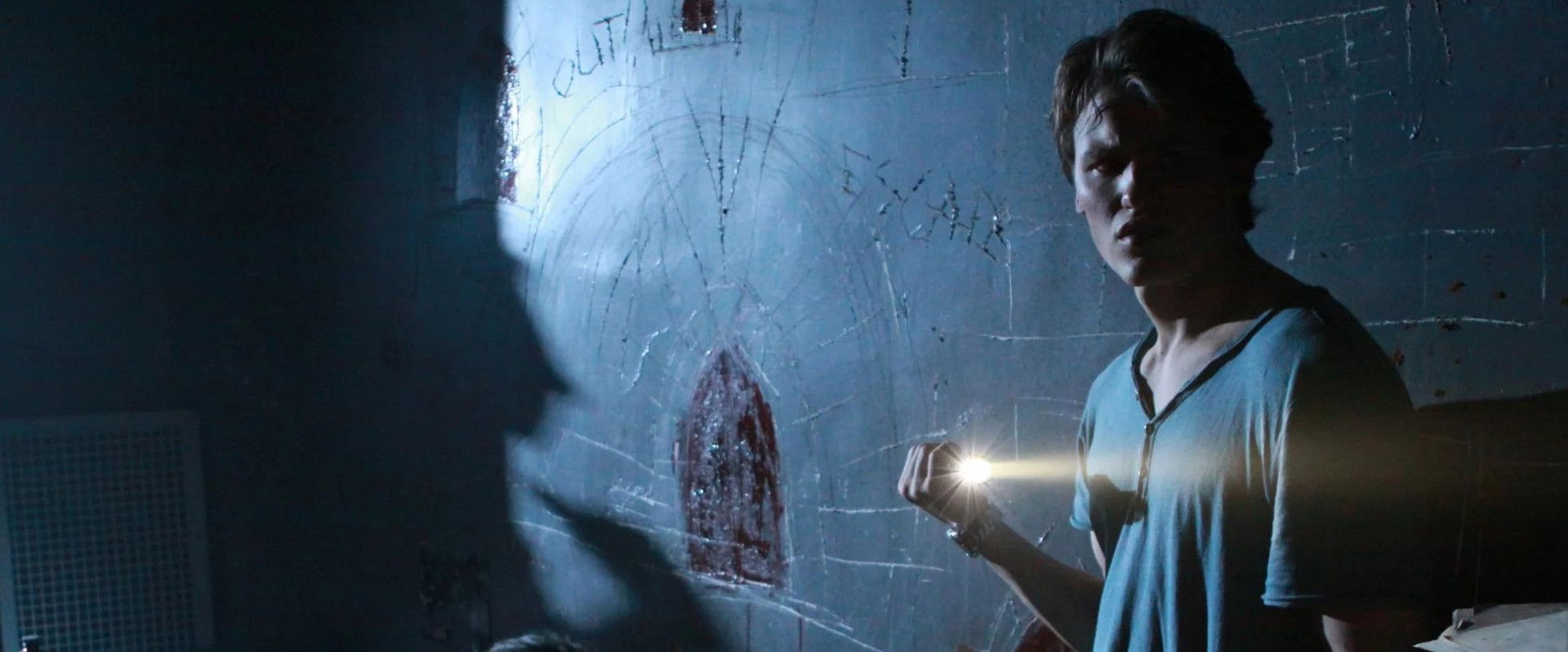 Grave Encounters 2 backdrop