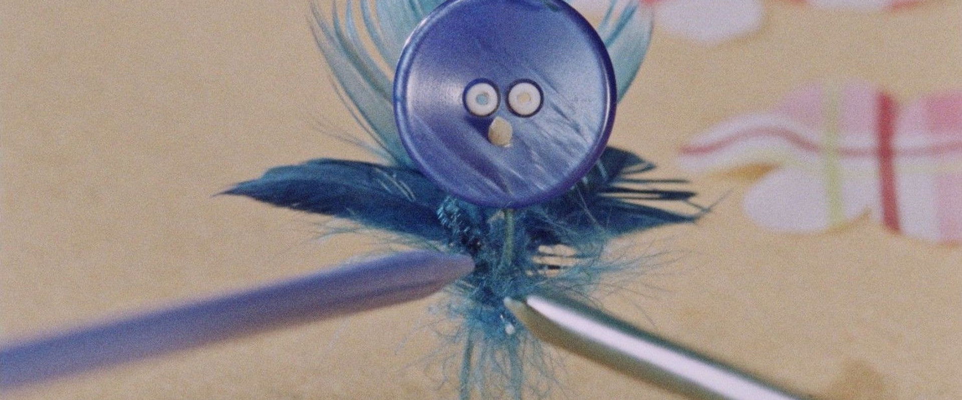 Der Märchenmantel backdrop