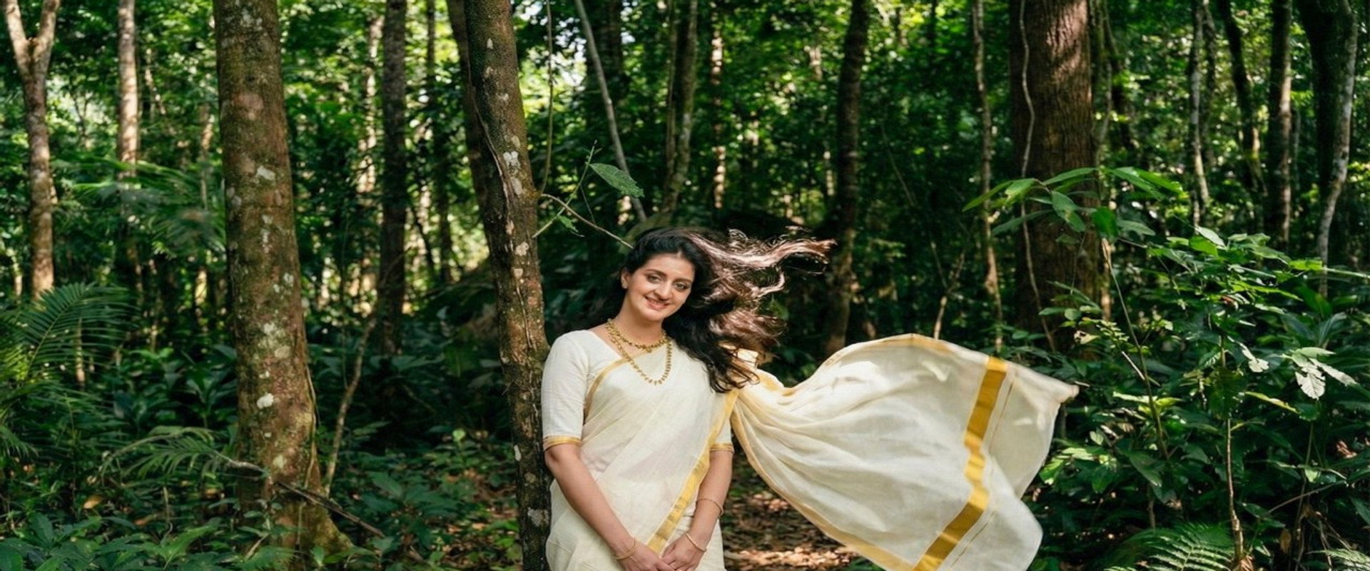 Ennu Swantham Janakikutty backdrop