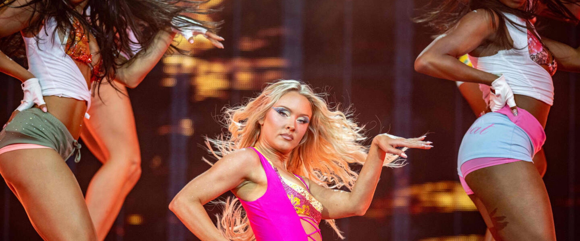 Zara Larsson: Pinkpop Festival 2026 backdrop