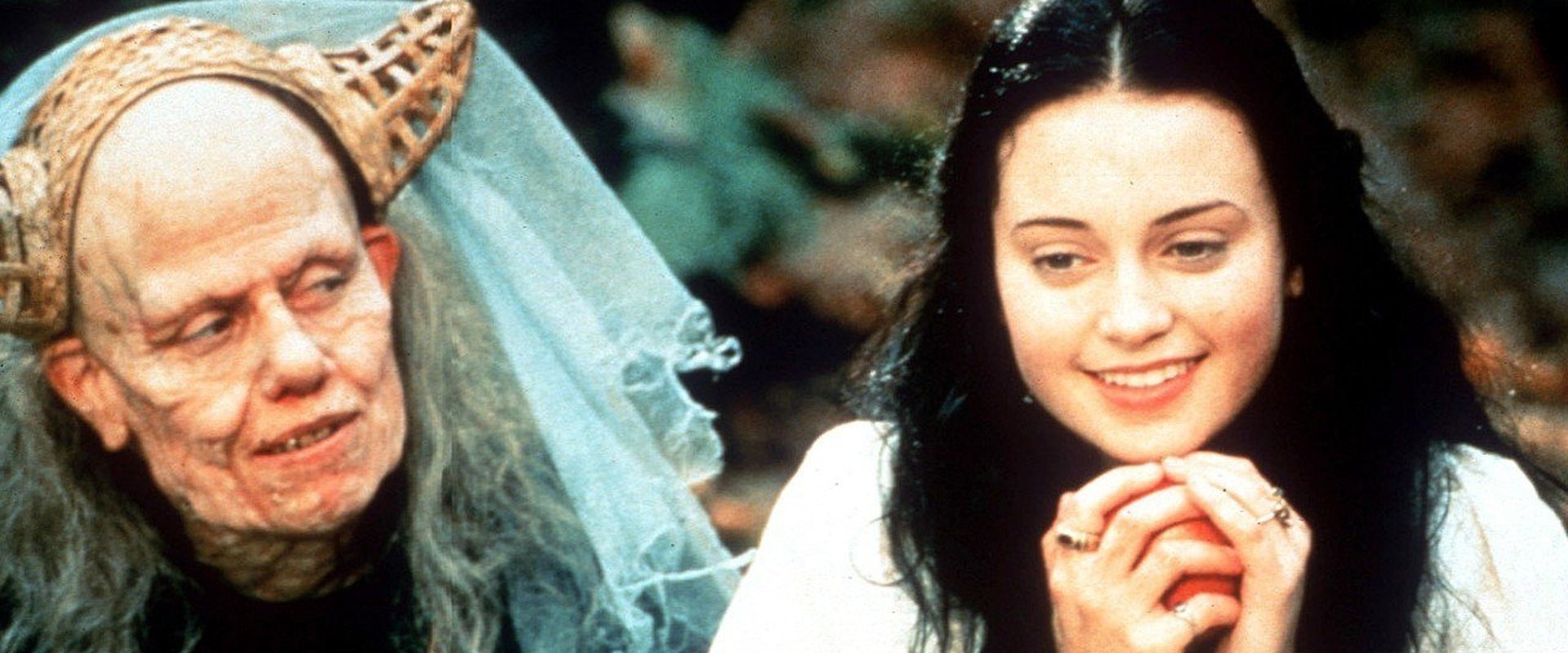 Snow White: A Tale of Terror backdrop