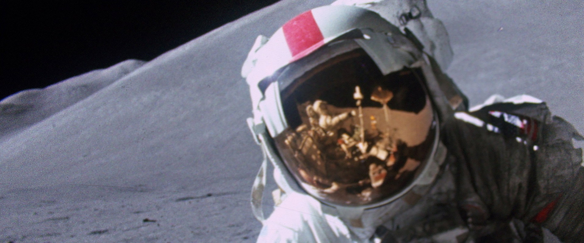 Apollo: Missions to the Moon backdrop