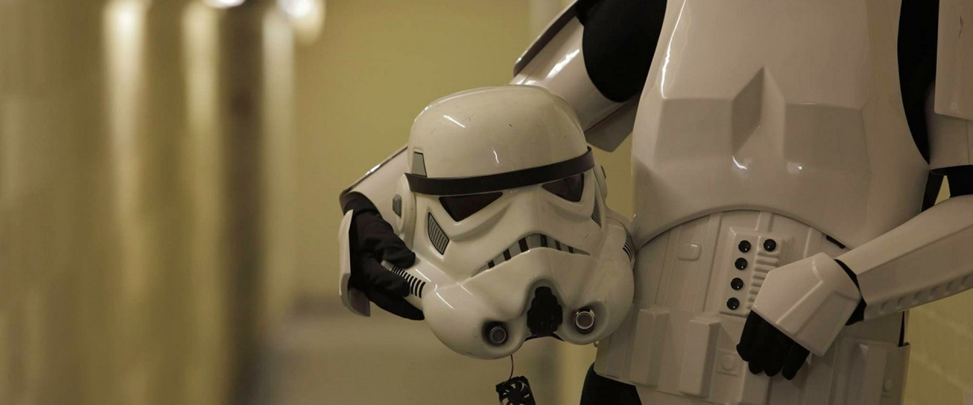 Elstree 1976 backdrop