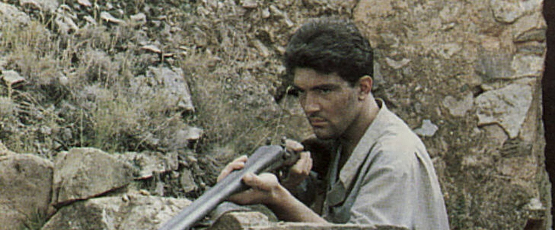 Réquiem por un campesino español backdrop