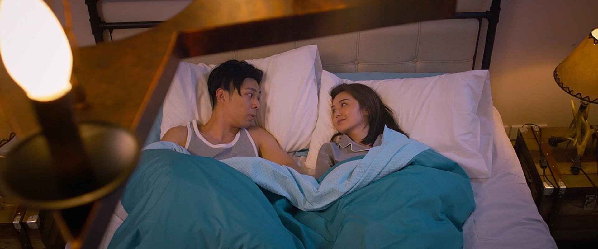 77 Heartbreaks backdrop