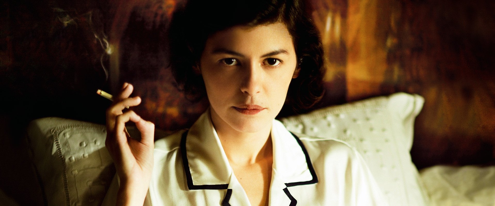 Coco Before Chanel backdrop