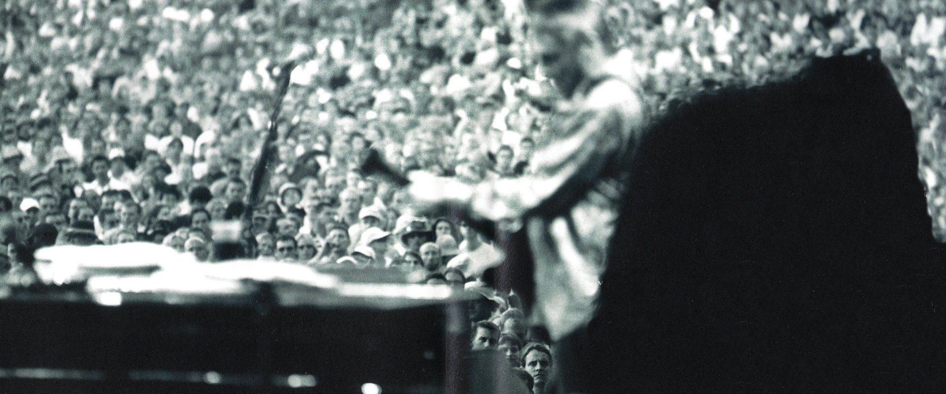 Paul Weller: Two Classic Performances backdrop