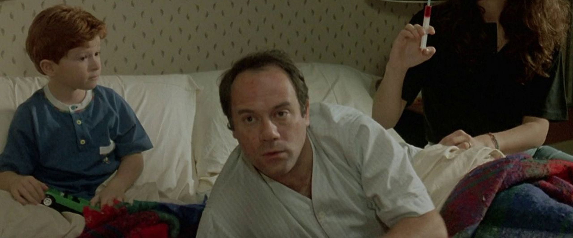 Il bambino e il poliziotto backdrop