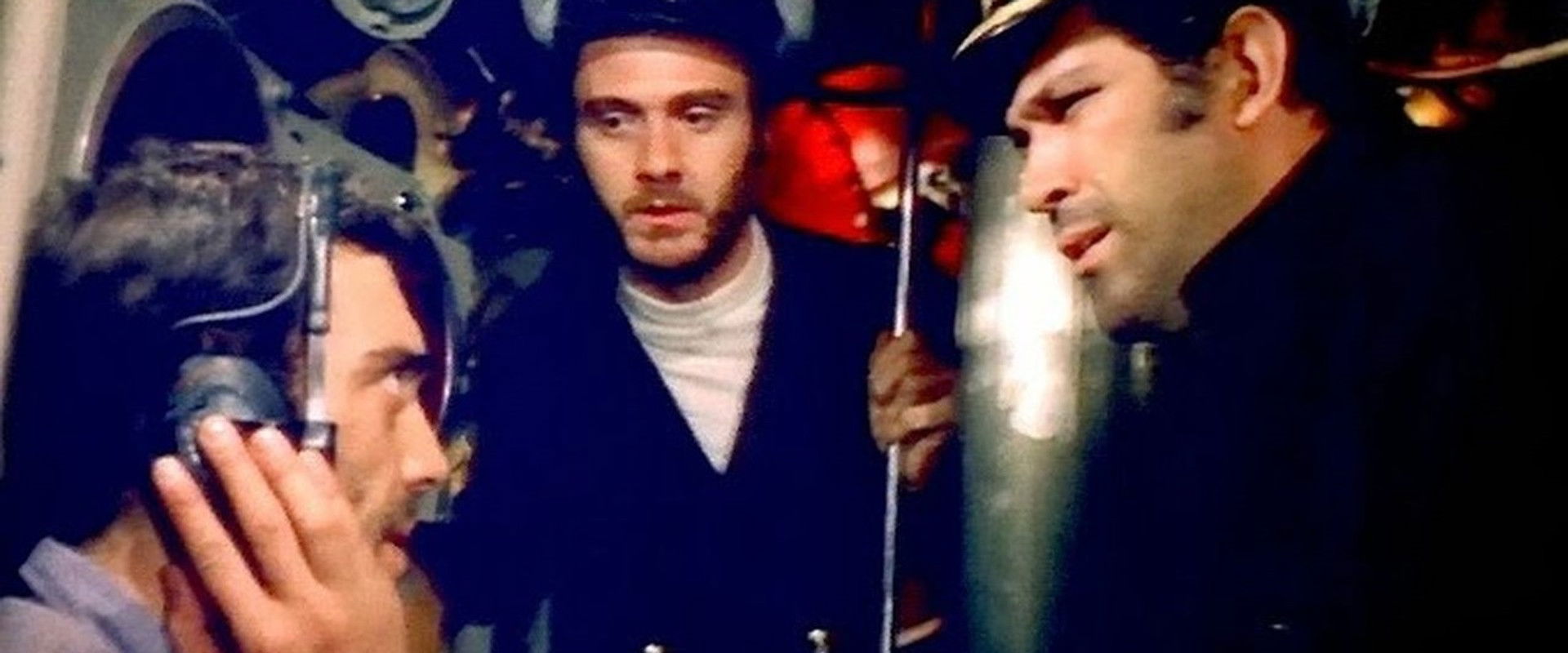 Underwater Papanikolis backdrop