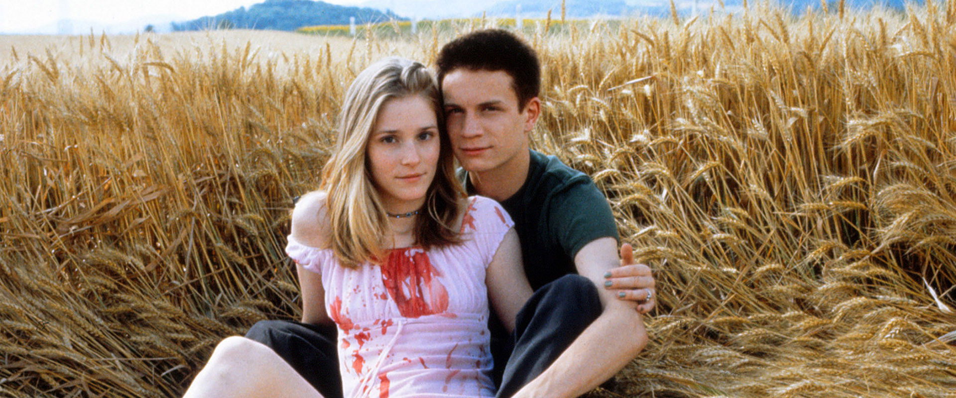 Criminal Lovers backdrop