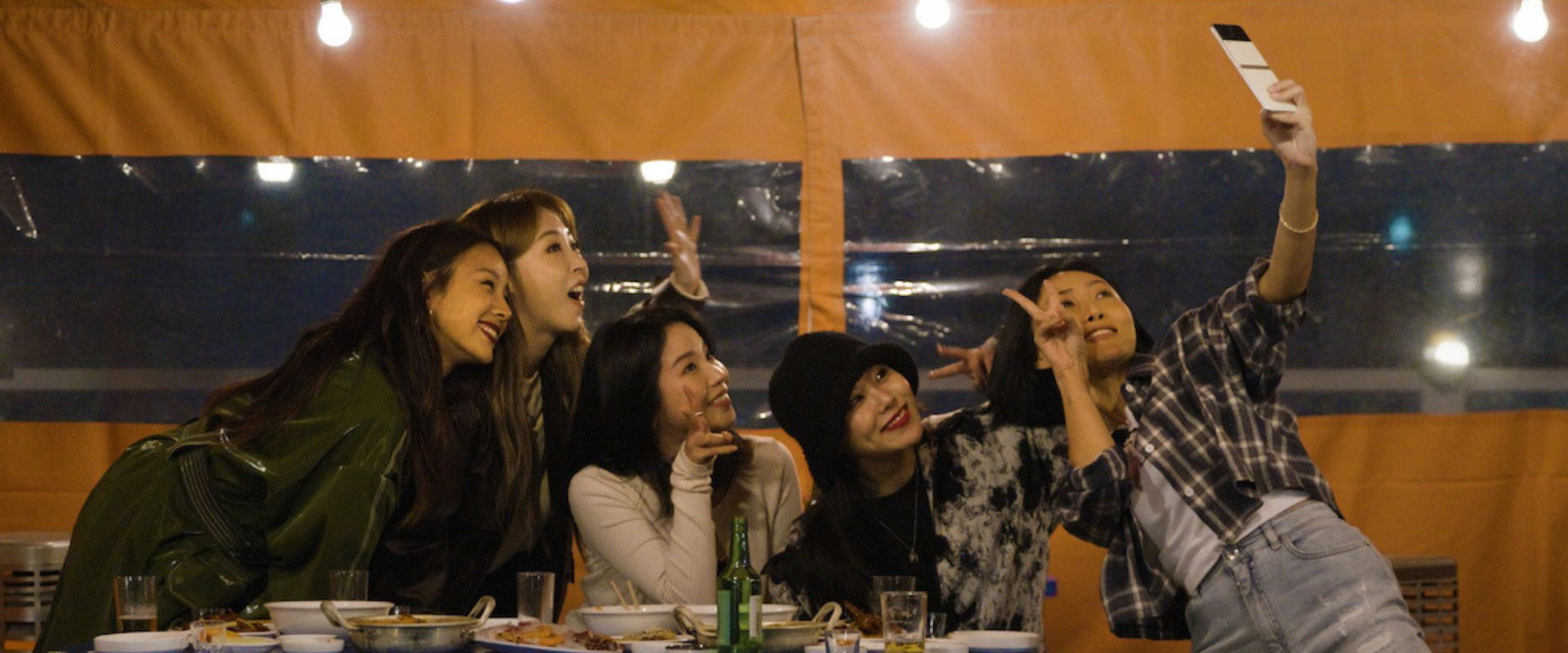 Mamamoo: Where Are We Now? backdrop