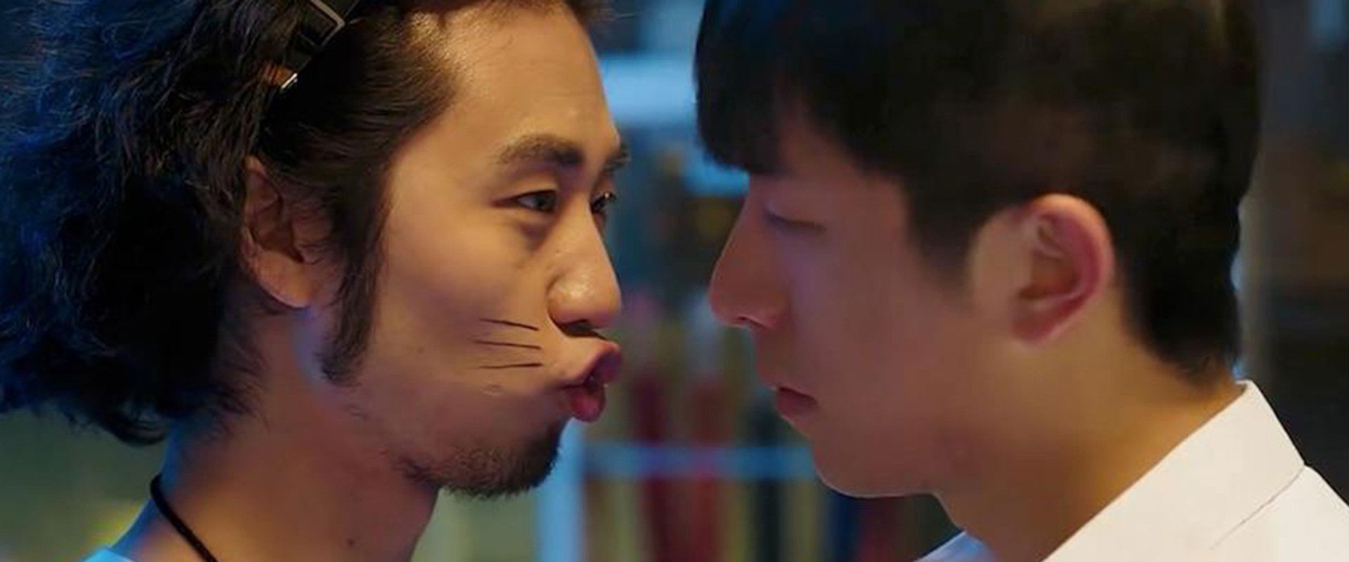 万万没想到:千钧一发 backdrop