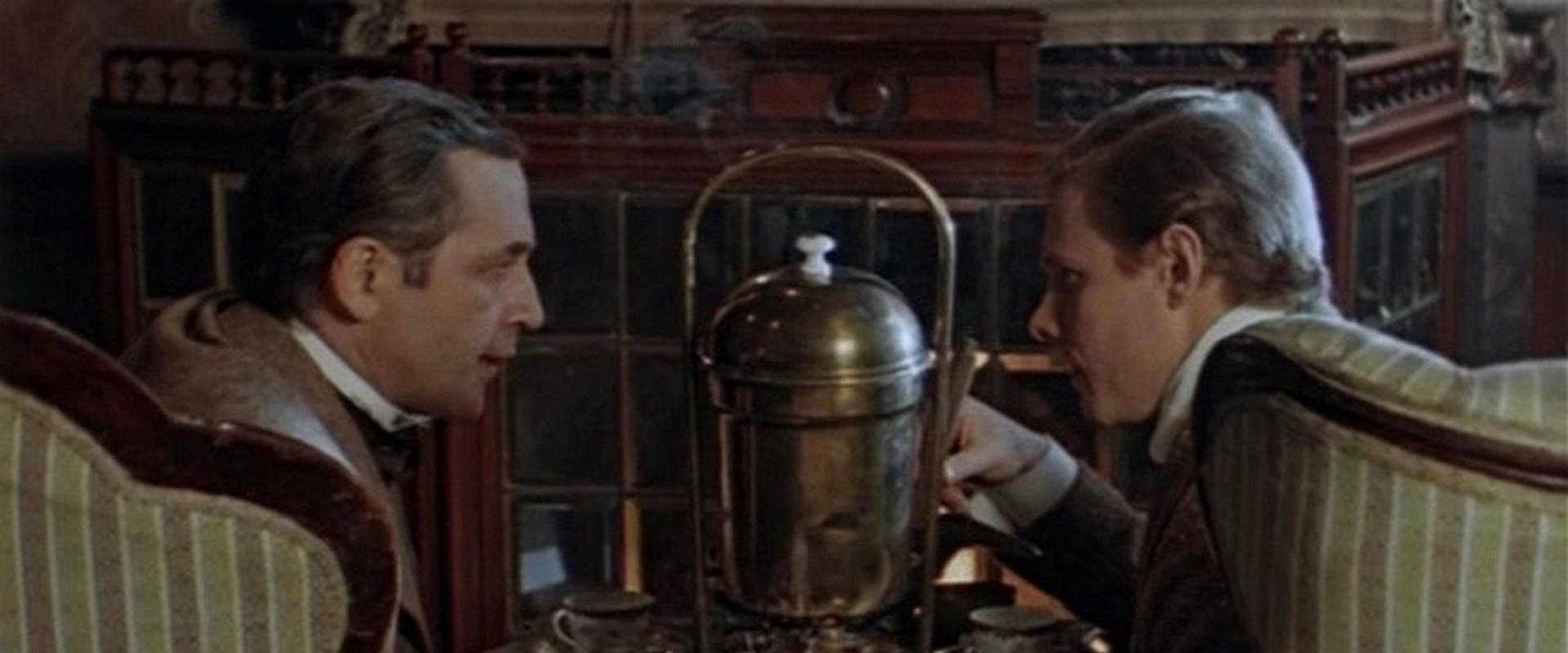 Sherlock Holmes and Dr. Watson: Bloody Inscription backdrop