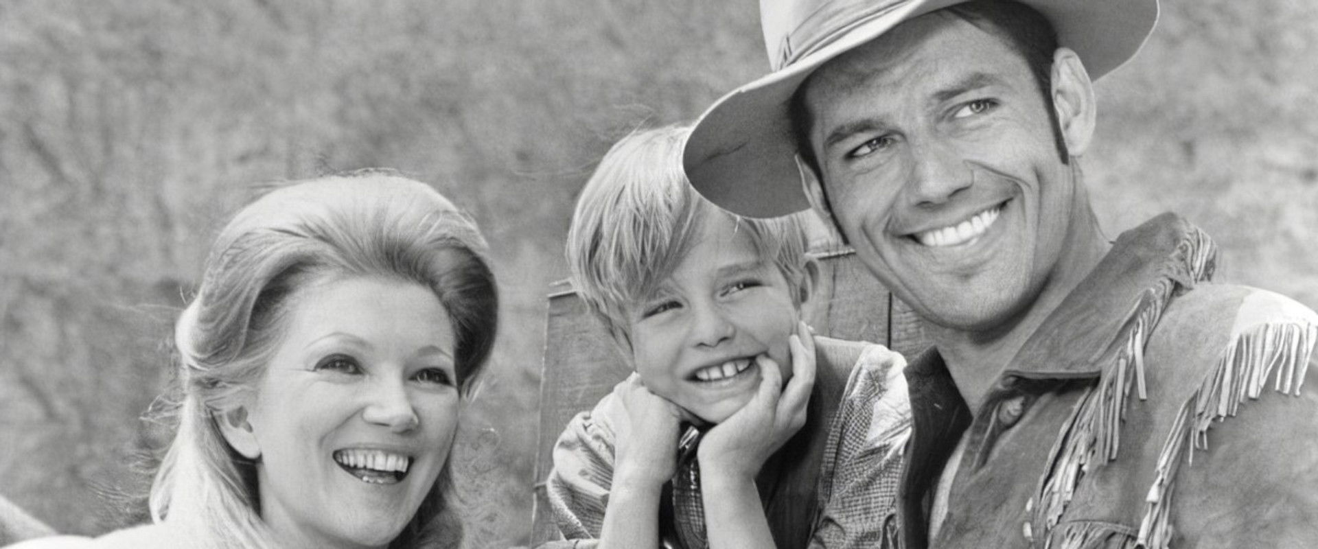 Hondo and the Apaches backdrop