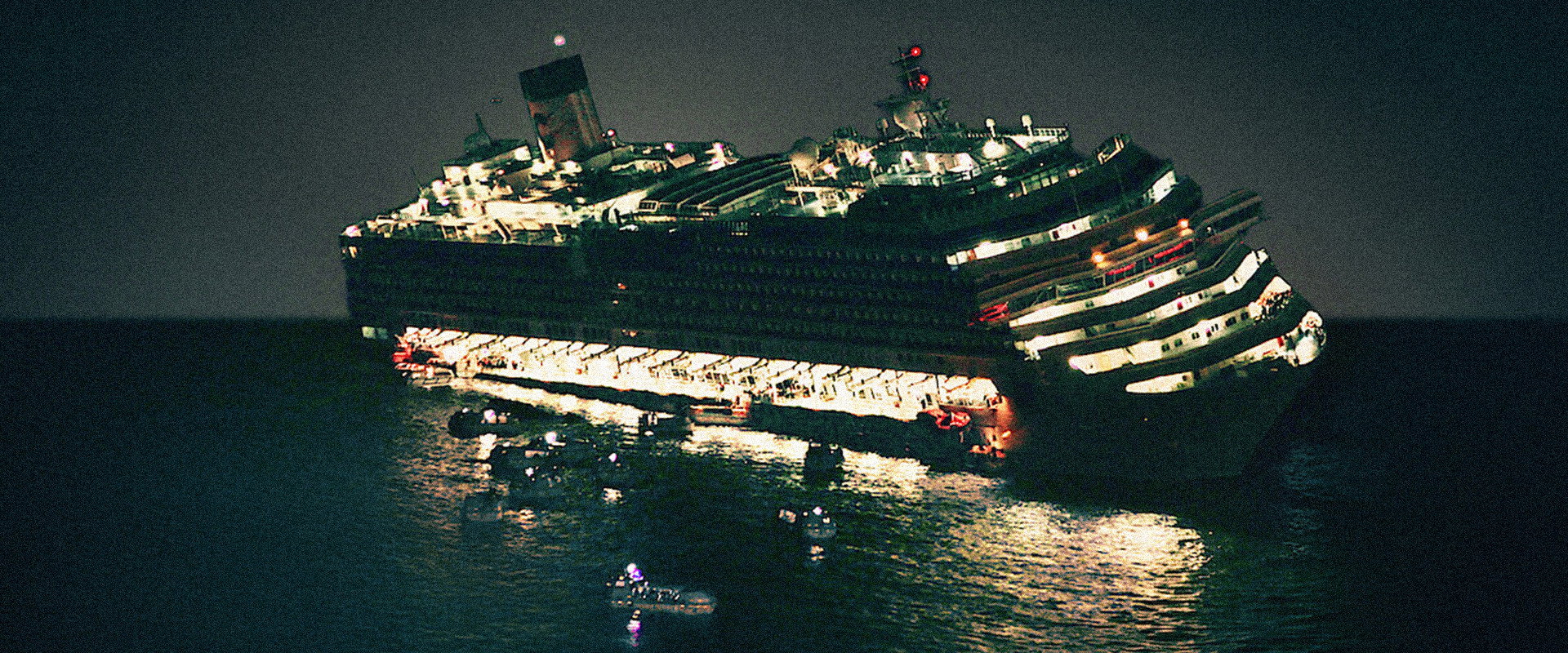 Shipwrecked: Nightmare at Sea backdrop
