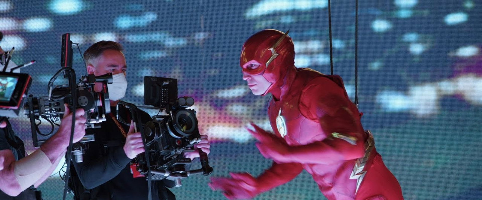 Making The Flash: Worlds Collide backdrop