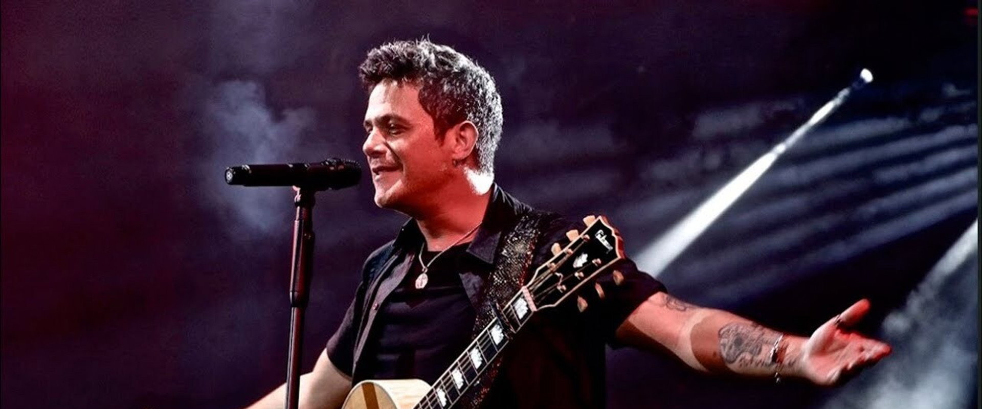 Alejandro Sanz - El tren de los momentos backdrop