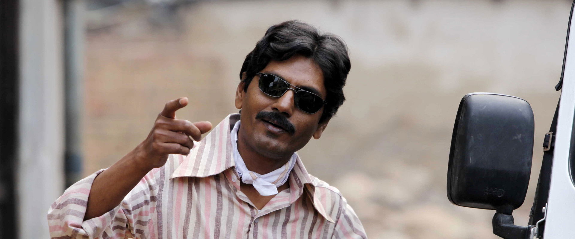 Gangs of Wasseypur - Part 2 backdrop