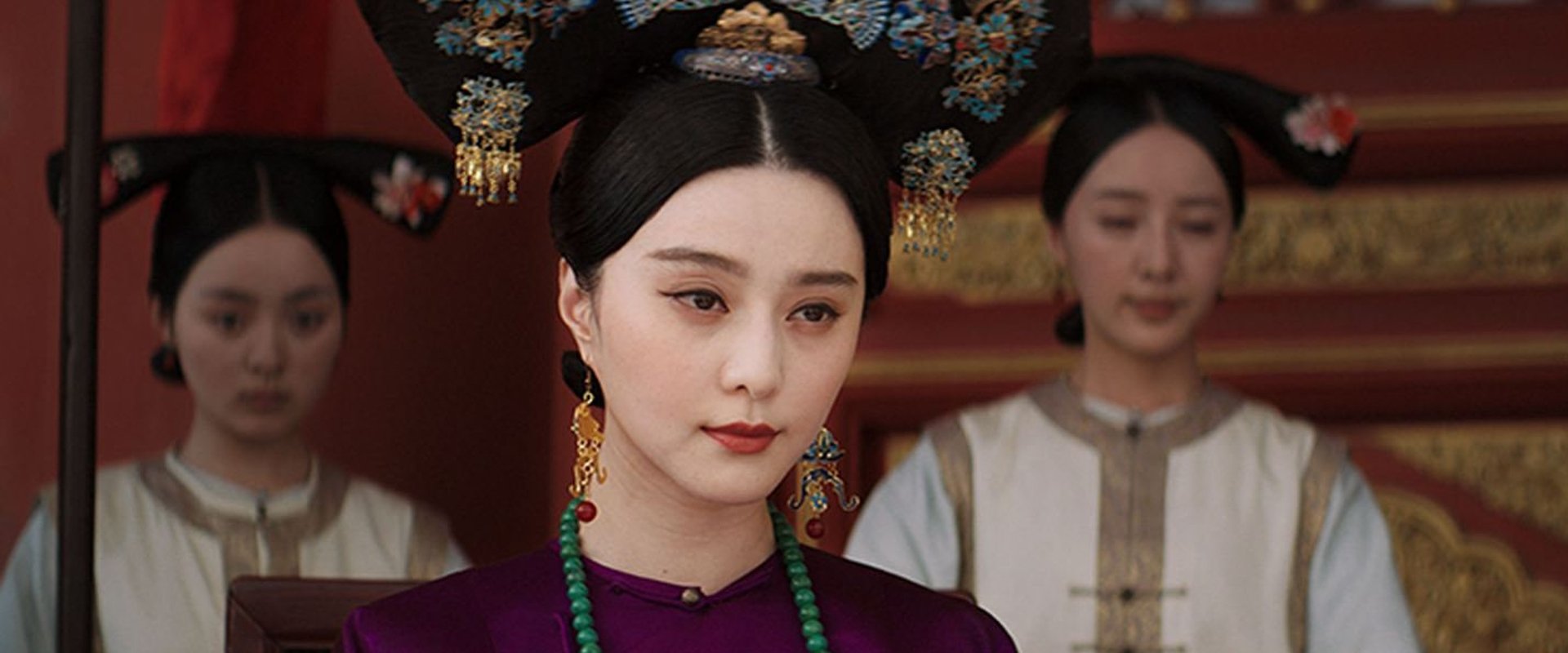 The Lady in the Portrait backdrop