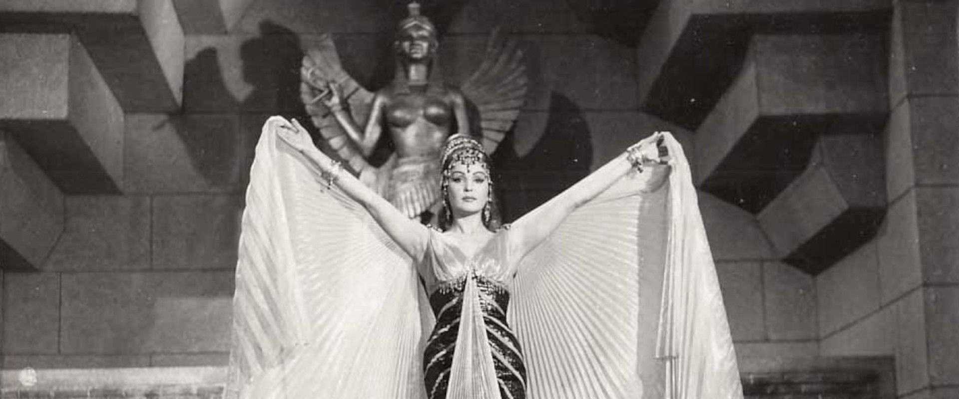 Hero of Babylon backdrop