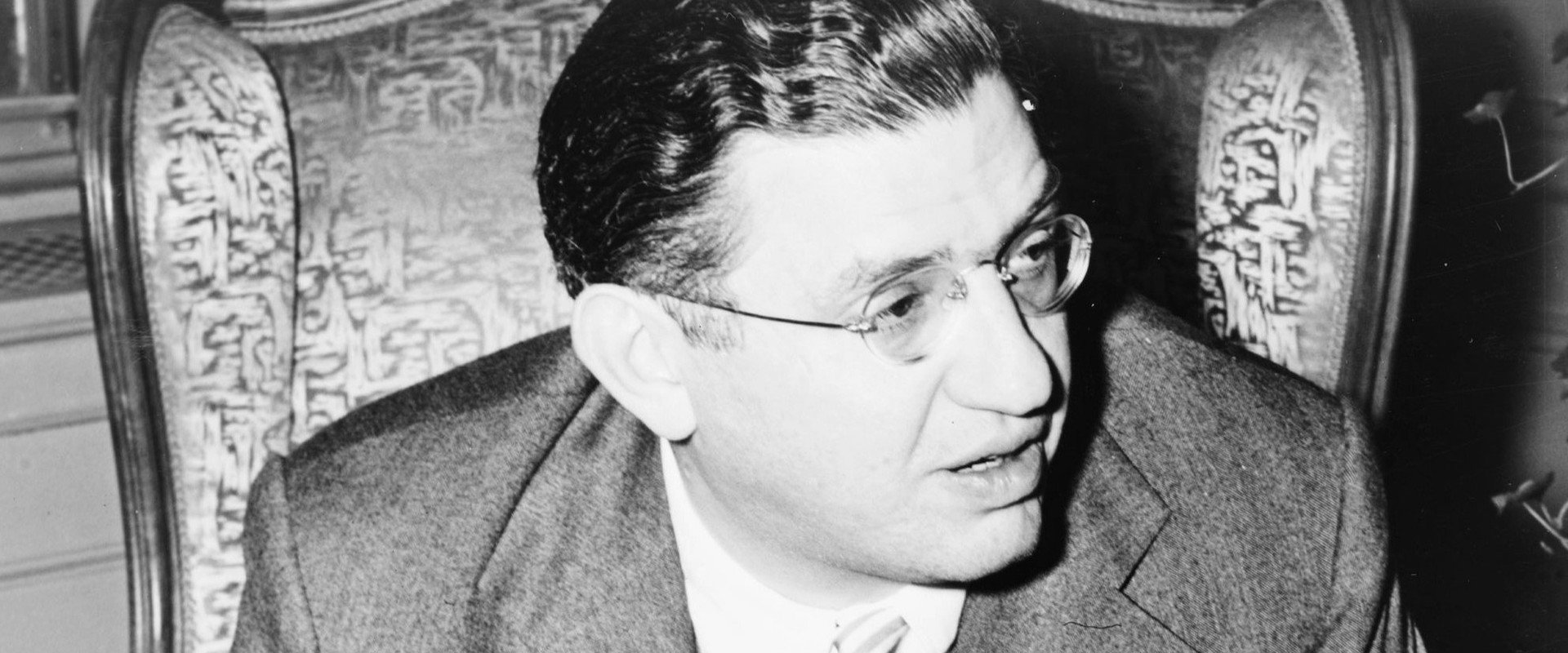 Hollywood: The Selznick Years backdrop