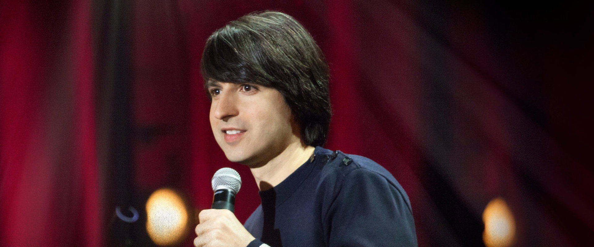 Demetri Martin: Live (At The Time) backdrop