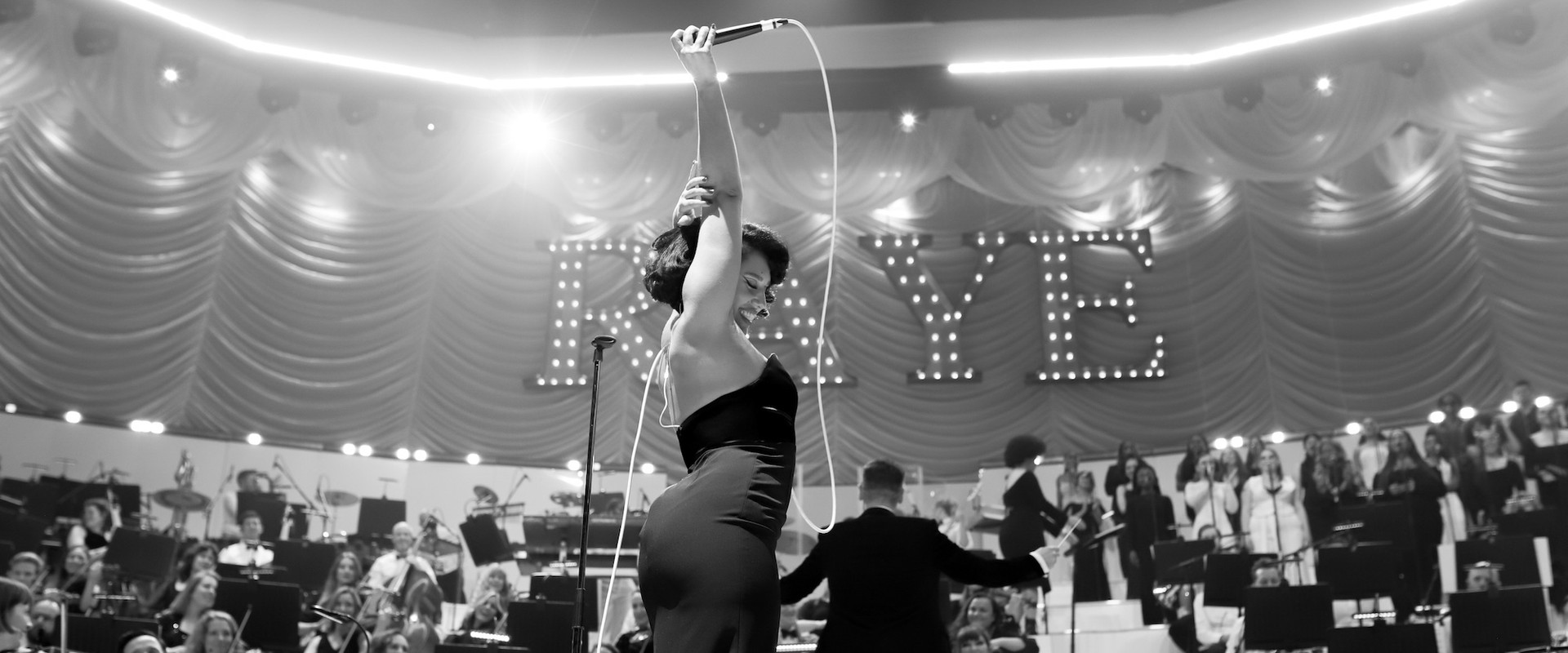 RAYE at the Royal Albert Hall backdrop