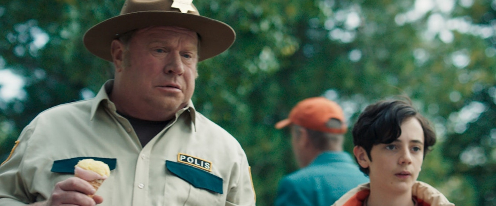 The Pinchers' High Voltage Heist backdrop