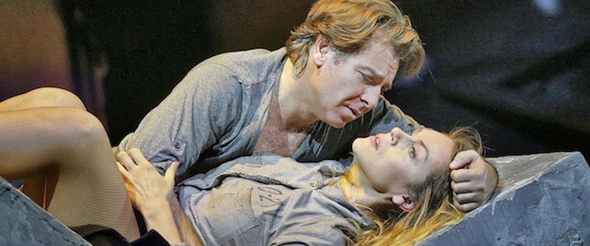 Manon Lescaut - Metropolitan Opera backdrop