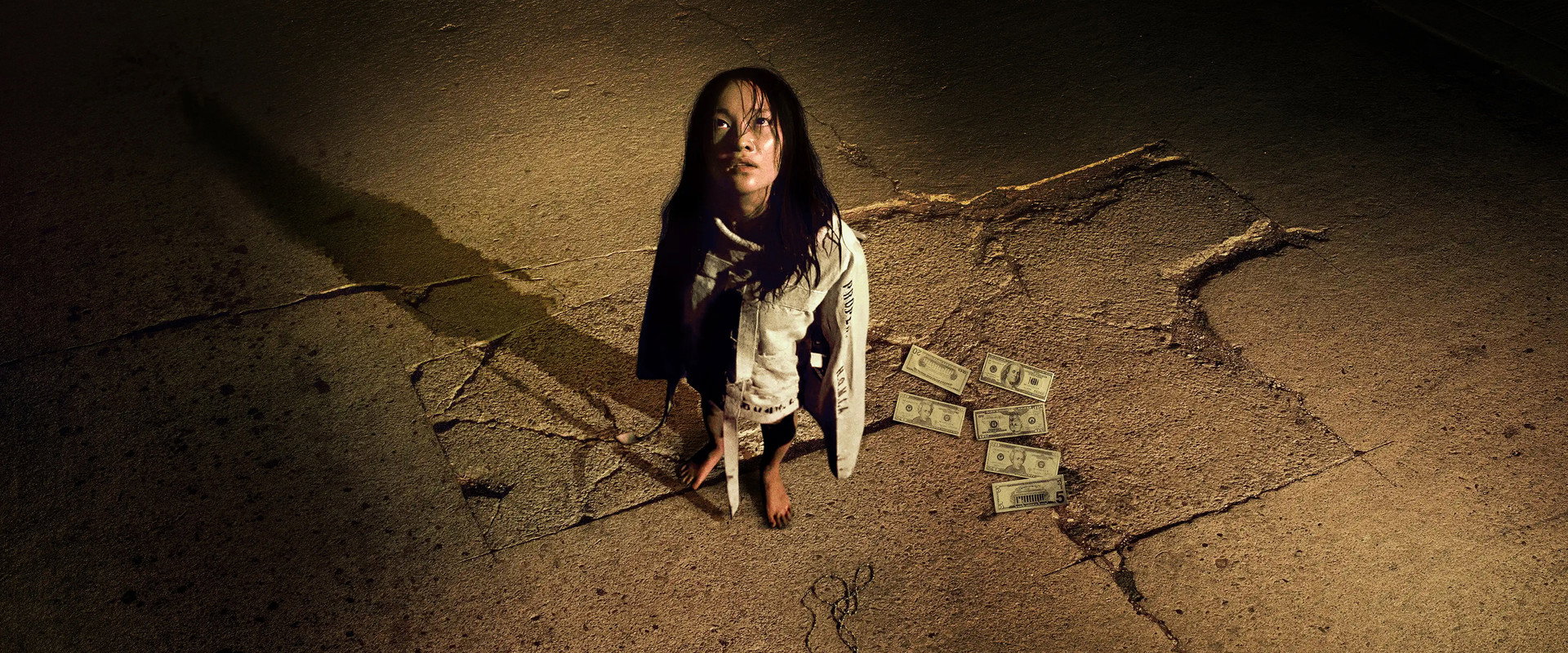 Mona Lisa and the Blood Moon backdrop