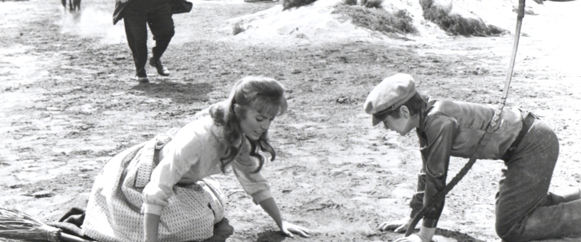 Mooncussers backdrop