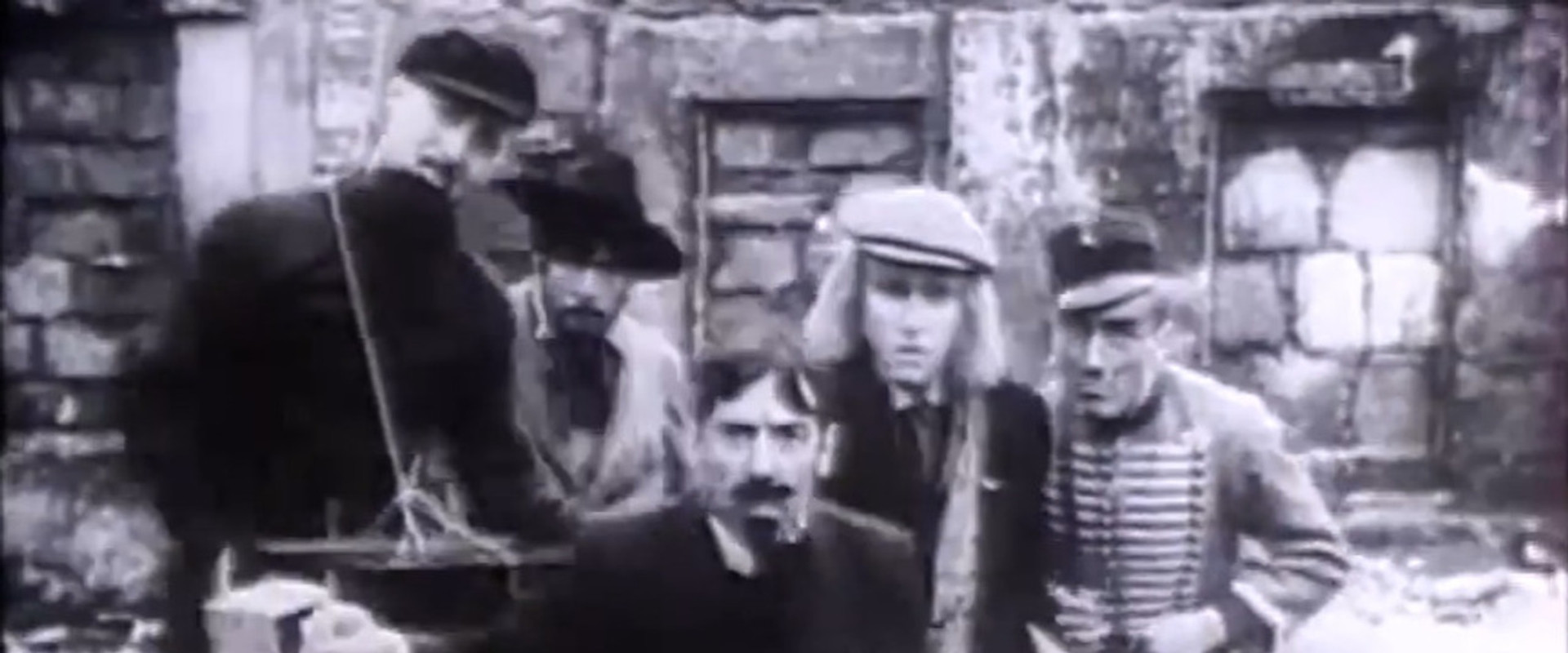 Le Colisée backdrop