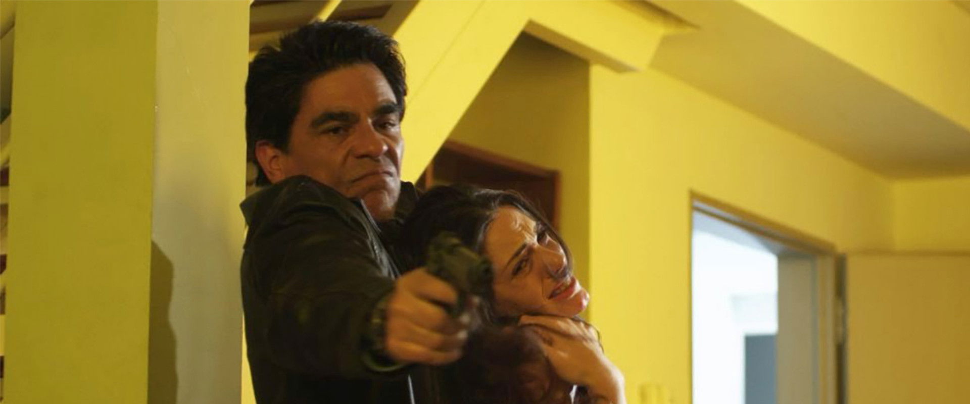 Contrasangre backdrop