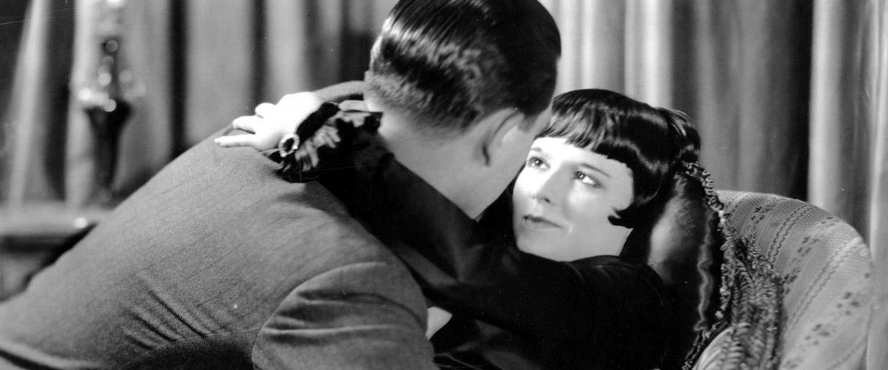 Love 'Em and Leave 'Em backdrop