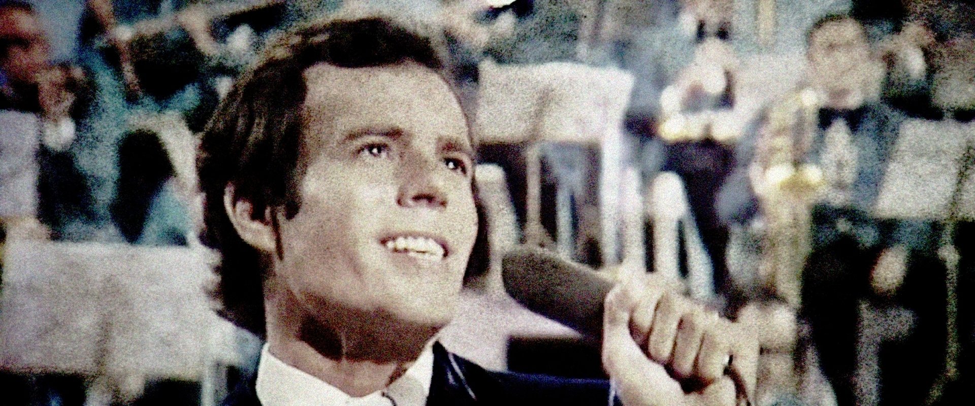 Julio Iglesias: Latin Crooner, Global Star