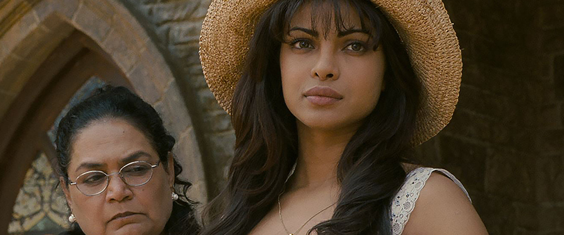 7 Khoon Maaf backdrop