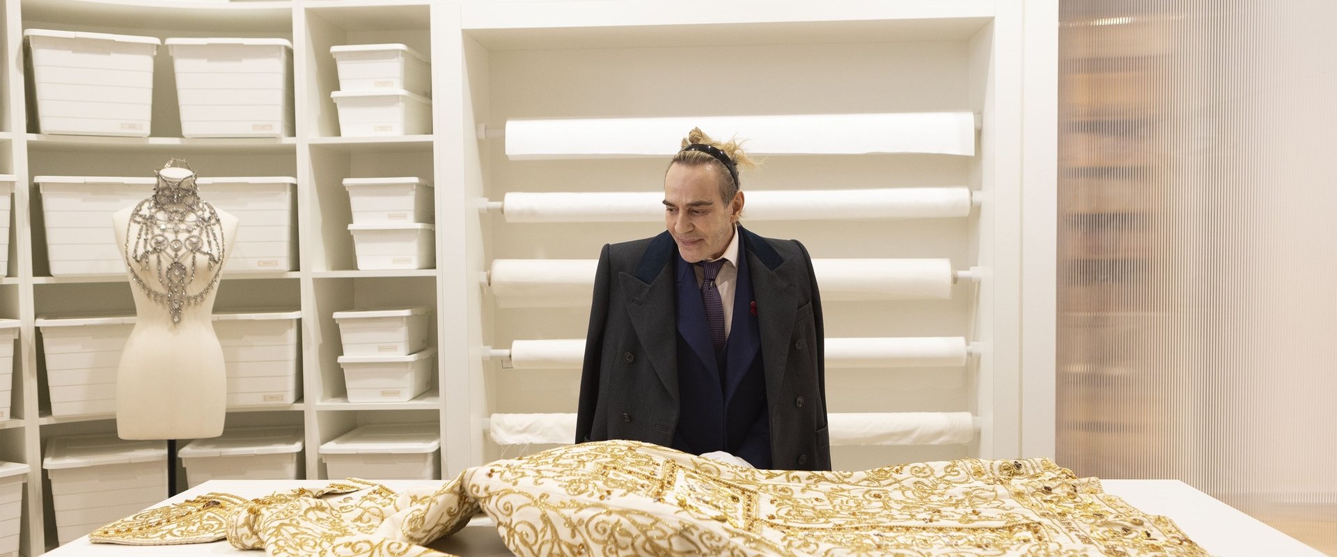 High & Low – John Galliano backdrop