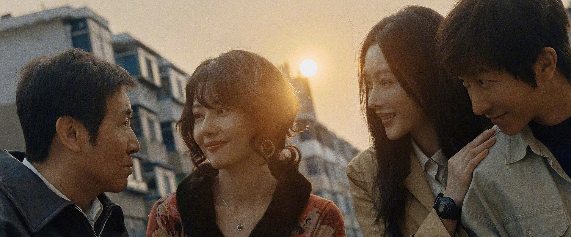 森中有林 backdrop