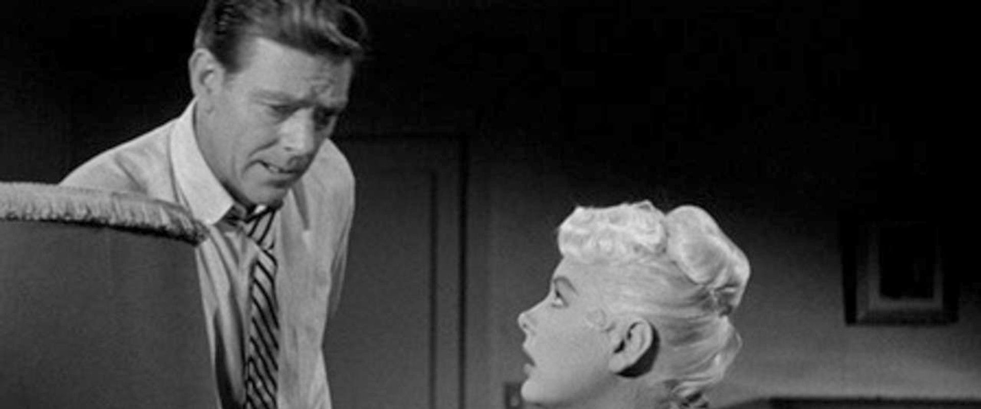 Murder Is My Beat backdrop