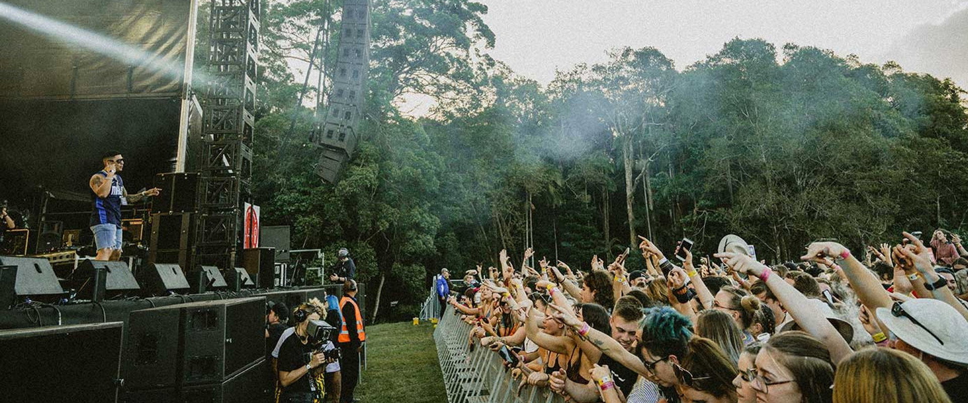 6 Festivals backdrop