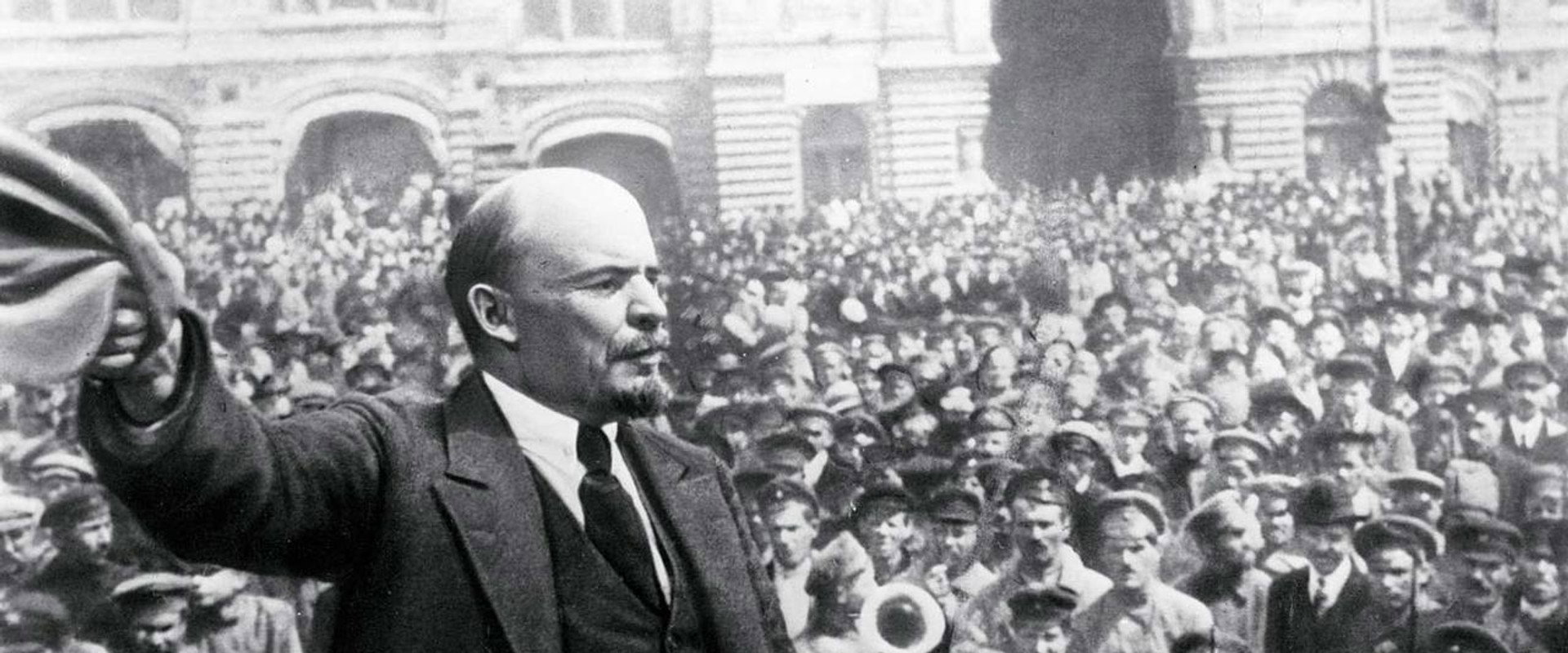 The Fall of the Romanov Dynasty backdrop