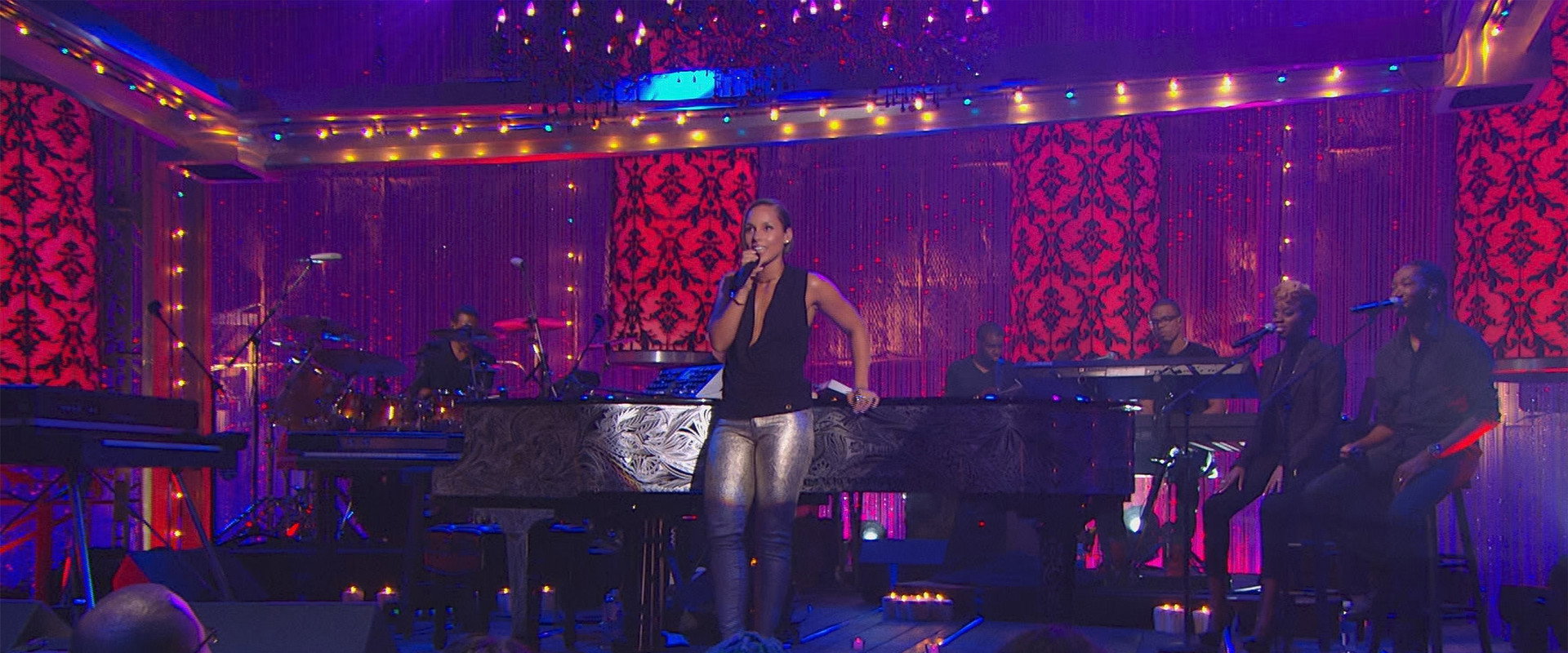 Alicia Keys - VH1 Storytellers backdrop